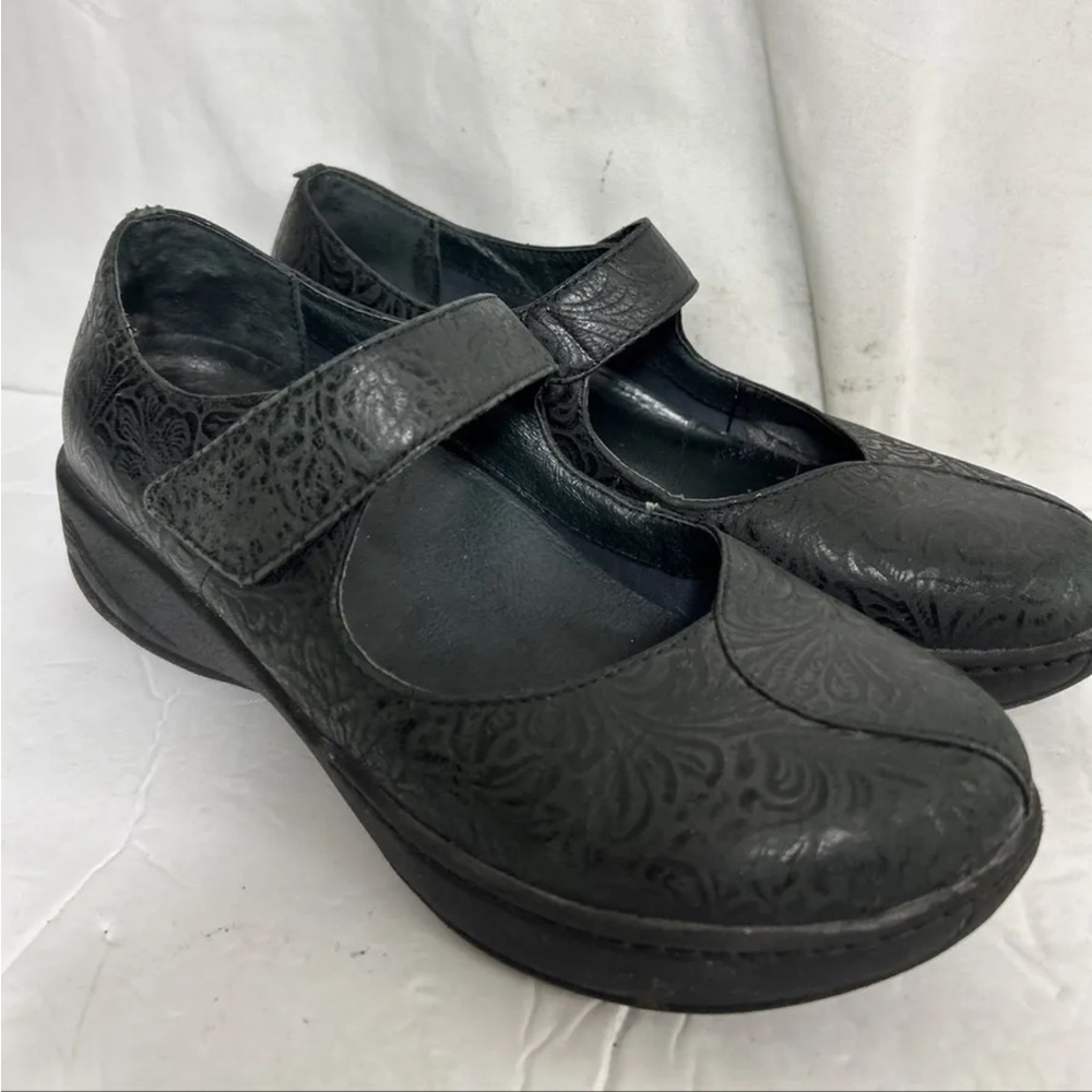 Dansko Women's Wisteria Work Shoe Black Size 39 US 8.5 Strap